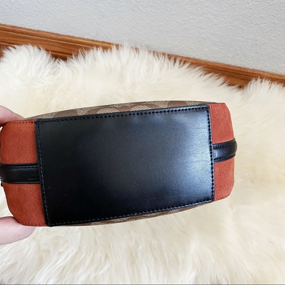 🆕 Coach Hobo Crossbody Bag in Signature Canvas - Picture 7 of 9